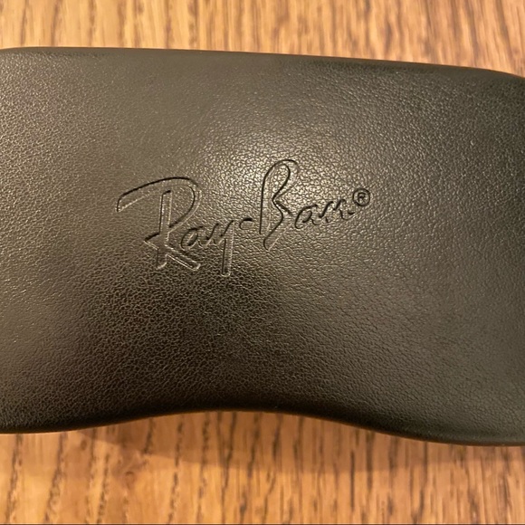 Ray-Ban Black Semi-Gloss Hard Eyeglass Case - Picture 2 of 4